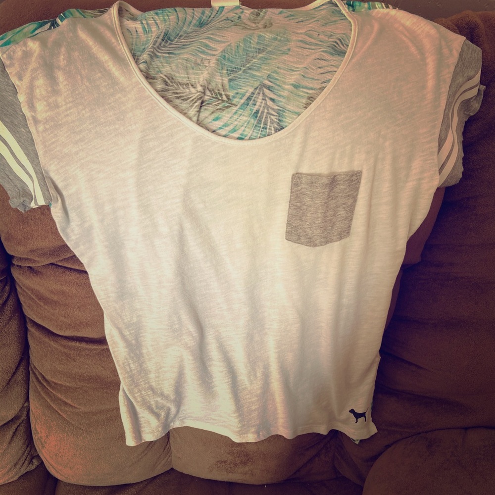 Victoria Secret Teeshirt. Size L.